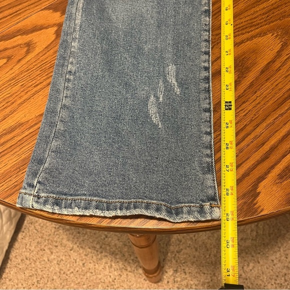 Cello Women’s High Rise Straight Leg Jeans Size 5 - Picture 8 of 10